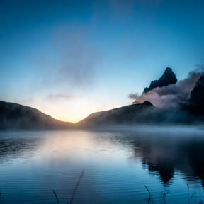 07-bergsee, blaue stunde, spiegelung, toba varchkhili.jpg
